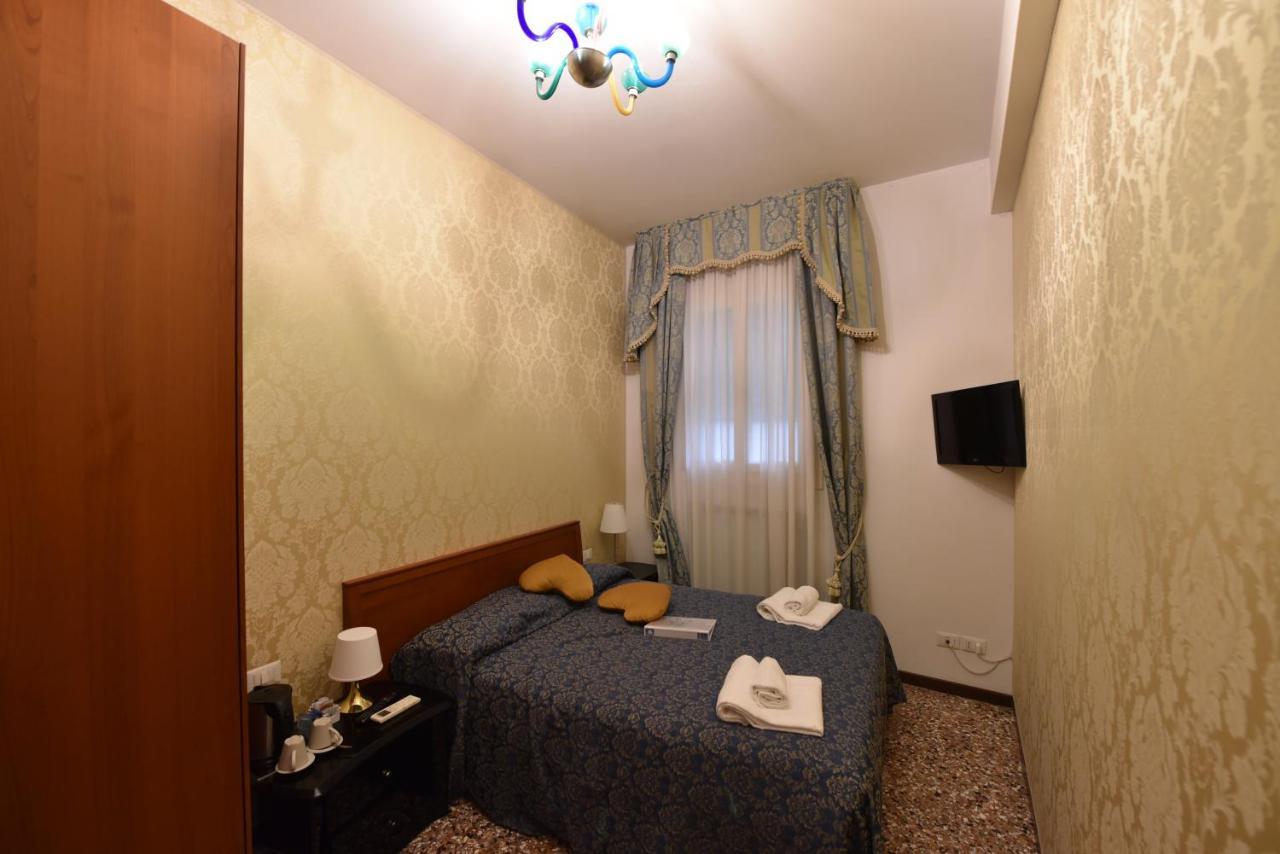 Casa Dolce Hotel เวนิส ภายนอก รูปภาพ