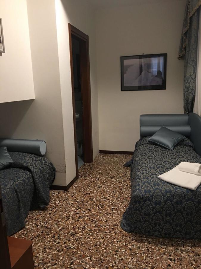 Casa Dolce Hotel เวนิส ภายนอก รูปภาพ